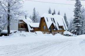 Отель Apartments Dobro  Яхорина